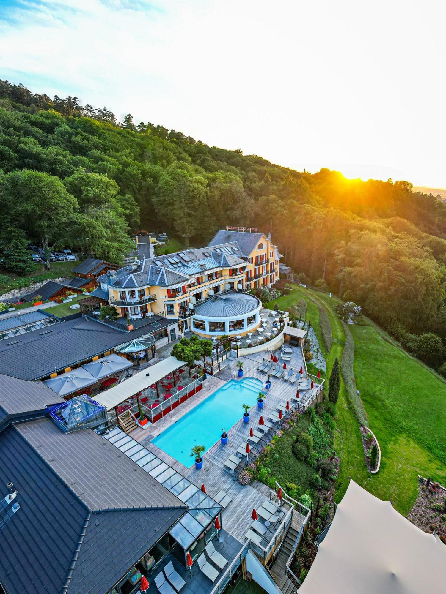 Les Tresoms Lake And Spa Resort Annecy Buitenkant foto